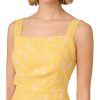 Women's Hibiscus Jacquard Tucked Dress